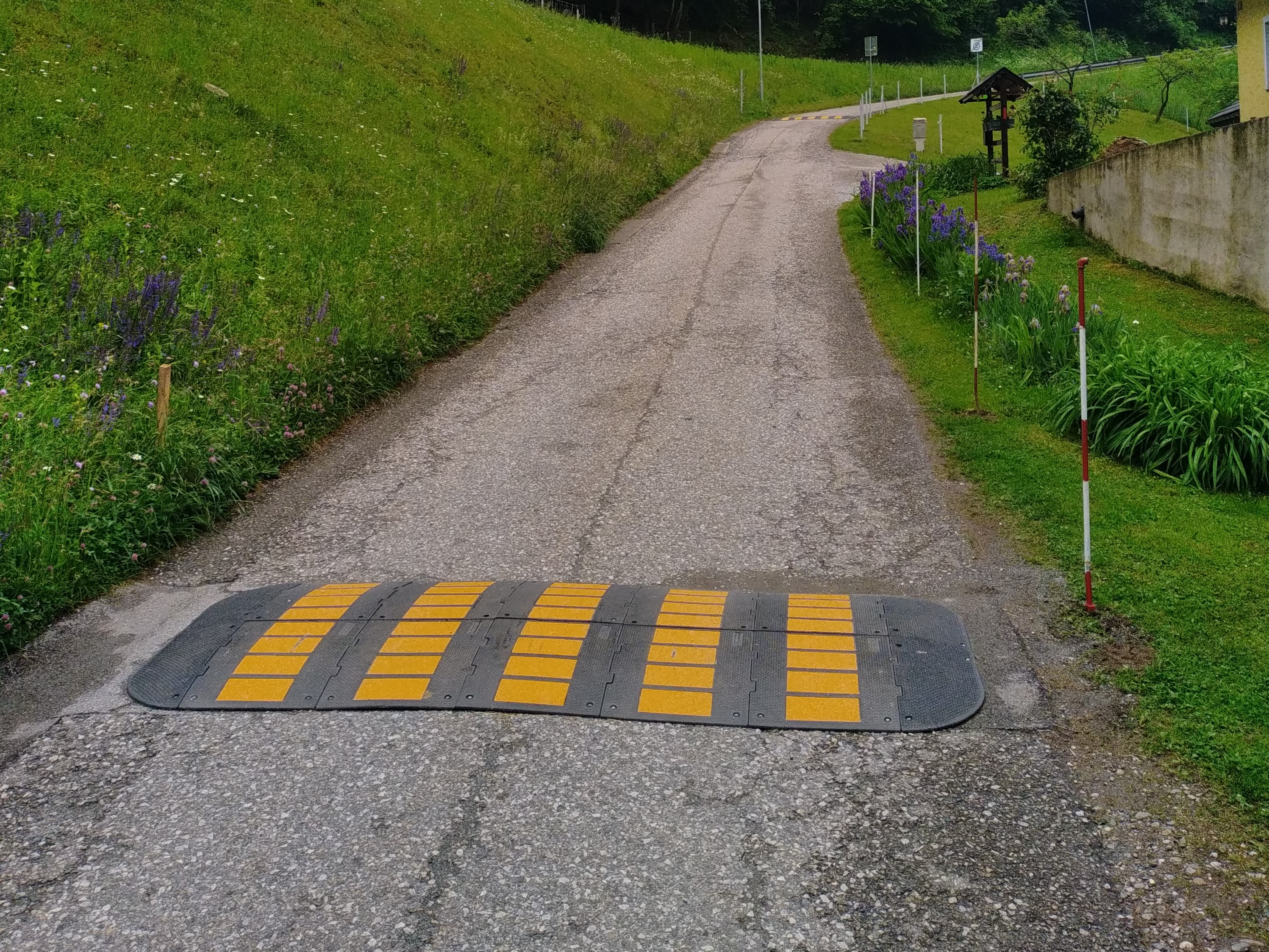 Postavitev hitrostnih ovir